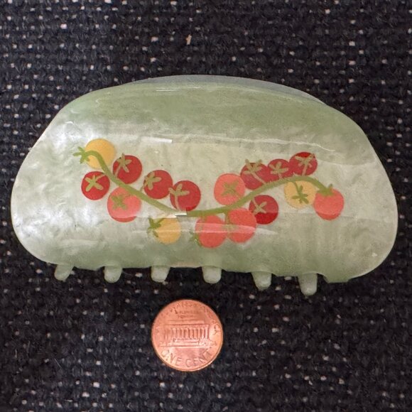 FRASIER STERLING Tomatoes on Vine Hair Claw Clip - Pearlescent Green - Picture 10 of 11